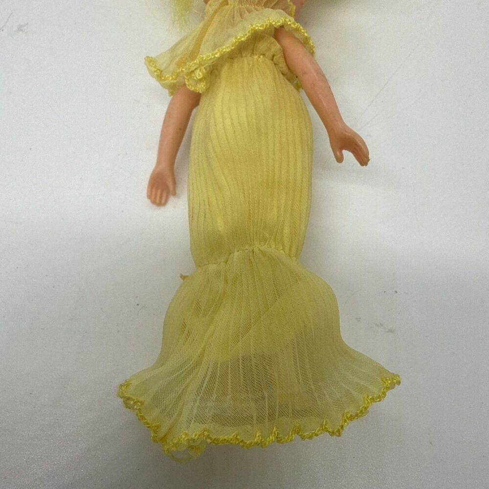 Vintage Kenner Rose Petal Place Daffodil Yellow Doll 1984 - Picture 7 of 8